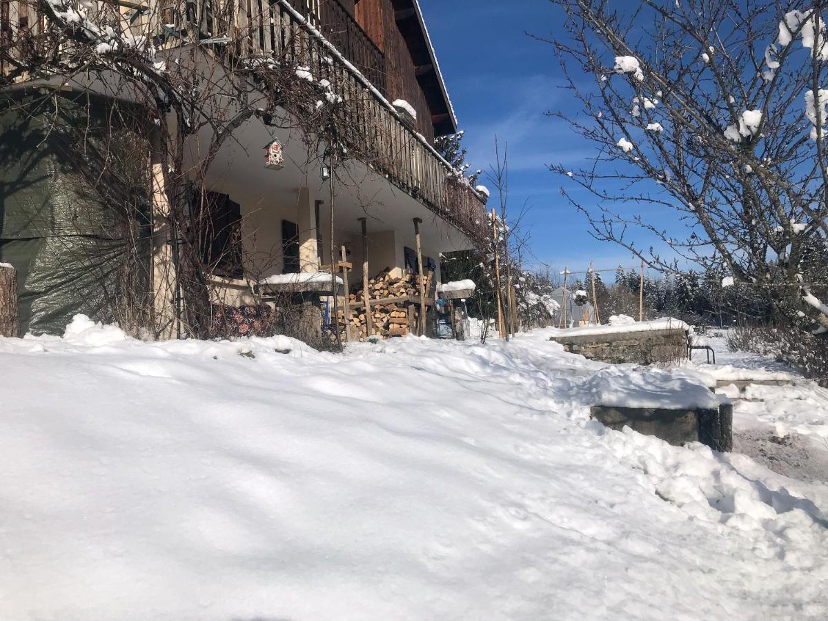 Apartamento Le Repaire Des Belettes Chaux-des-Crotenay Exterior foto