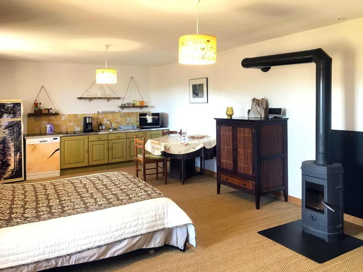 Apartamento Le Repaire Des Belettes Chaux-des-Crotenay Exterior foto